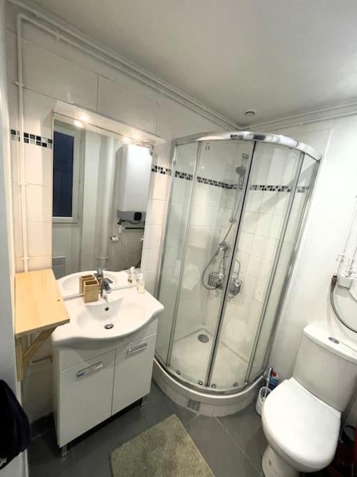 Paris: Appartement Batignolles Екстер'єр фото